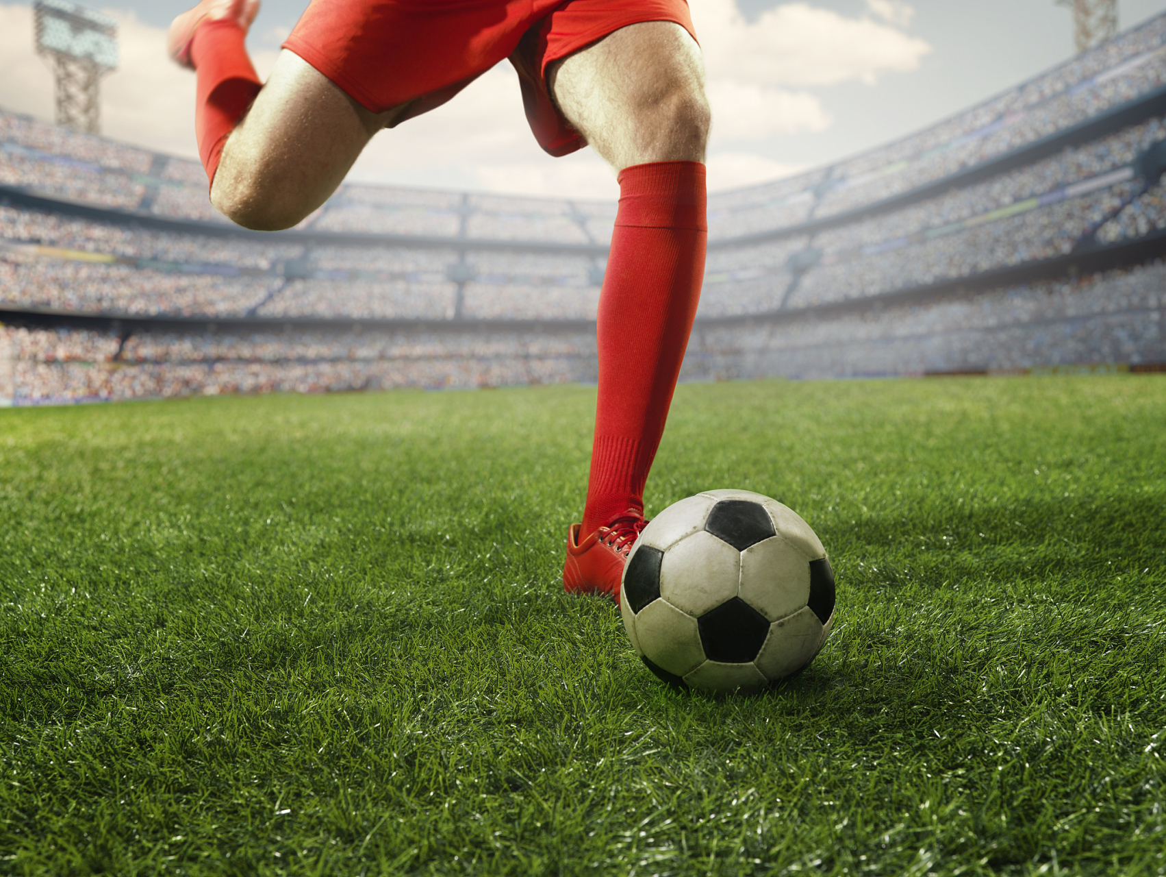 球员们在球场上展现出了顽强拼搏的精神修改病句